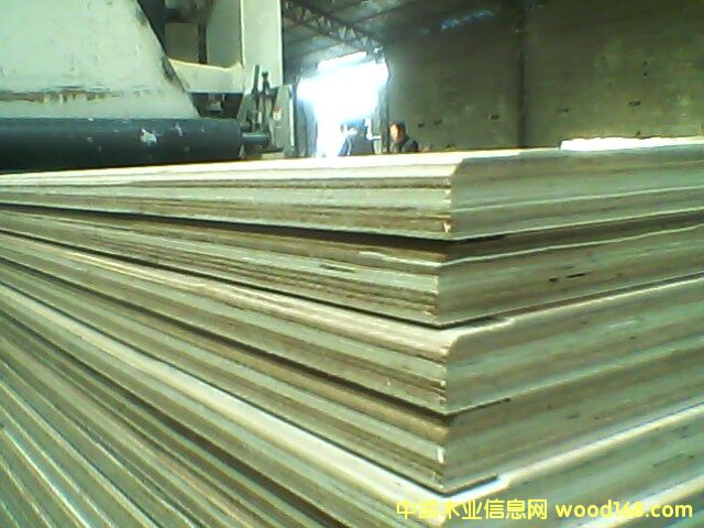 �D�����b��ľ�ذ� �c(di��n)���ɷŴ�