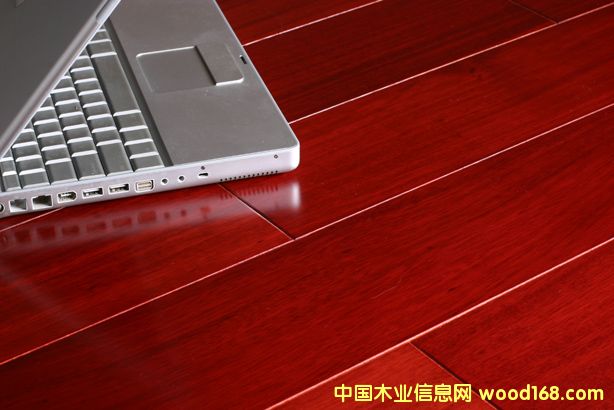 �L�~�\�~�Kľ