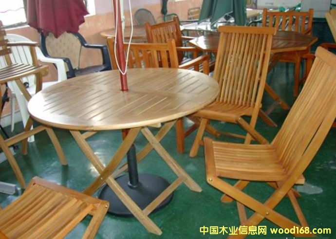 ���Ϸ���ľ����