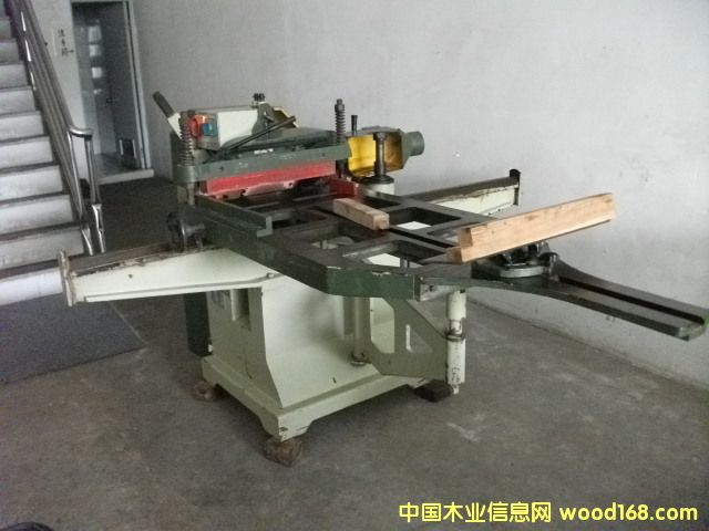 �R�φ��^ֱ��_(k��i)龙C(j��)