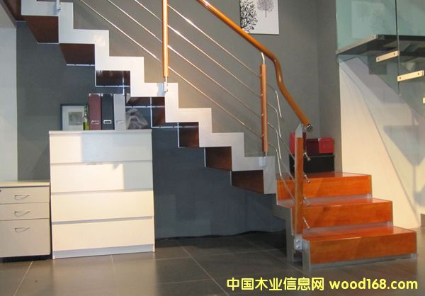 �ľ���ݵ�Ԕ��(x��)��B