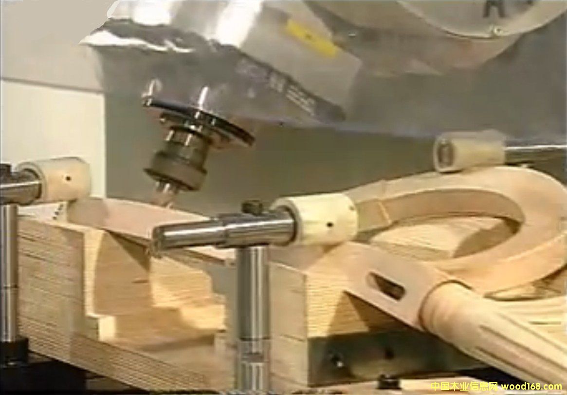 �tľ�Ҿ����S�ӹ����ĵ�Ԕ��(x��)��B