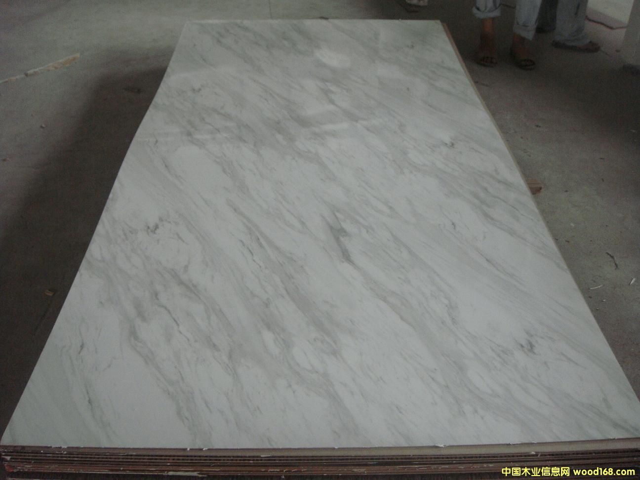 ����(y��ng)��ɫ����ʯ�y���Ͱ��Ԕ����B