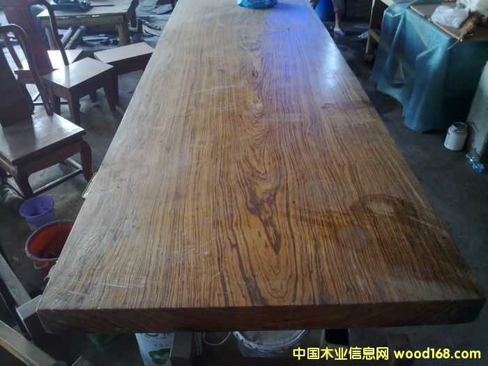 ���Rľ���