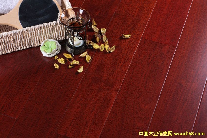  ӡ��ľ��(sh��)ľ��(f��)�ϵذ��Ԕ��(x��)��B