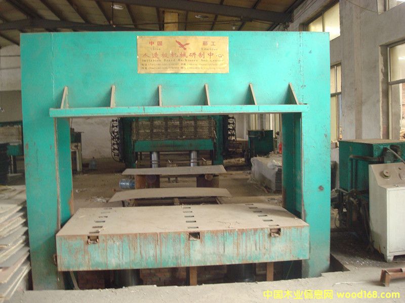 3x6���A(y��)���C3�_���г�1.7������ֻ320��̖�͸ס�