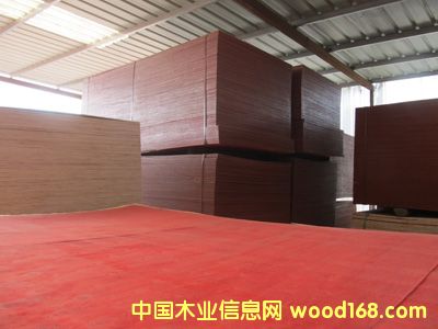 ����ģ�� ľ�z��  �ߙn��ˮ��Ĥ�� �ؼ�(j��)��ľ�A��Ƥ �бP(p��n)���Ԕ��(x��)��B