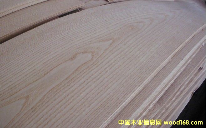 ������˨�����D����ˮ������ɽ�yľƤ