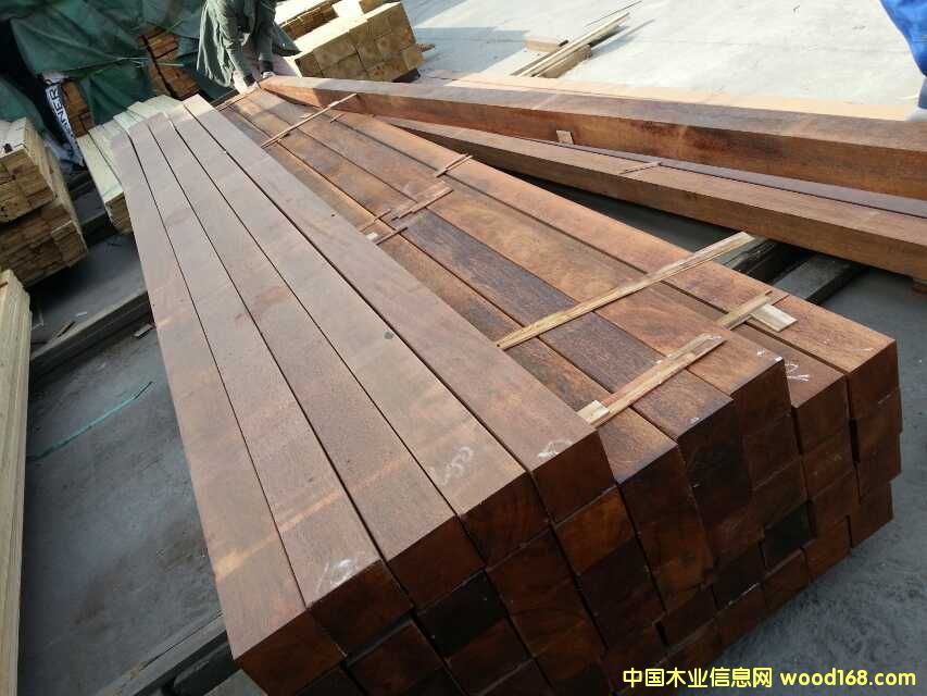 印尼菠蘿格的詳細(xì)介紹