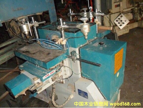 �R��ĸ龙C(j��)