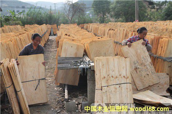 �V������ľ�ļӹ������r(n��ng)�������¸�