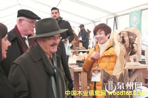 2015�����䡤����ľ���� Ȫ��Ů��̼ґ�(y��ng)���F(xi��n)����(chu��ng)��