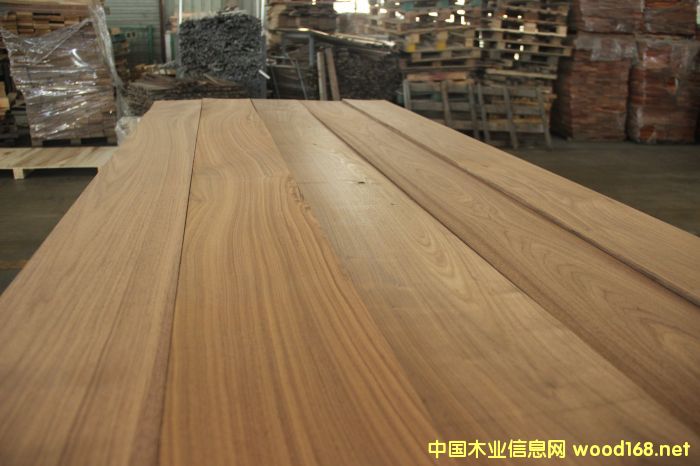 �ں�����б���