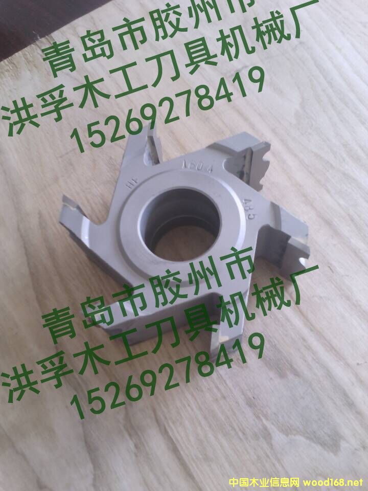 ���u���z���к���ľ�����ߙC(j��)е�S�͵�ɽ��