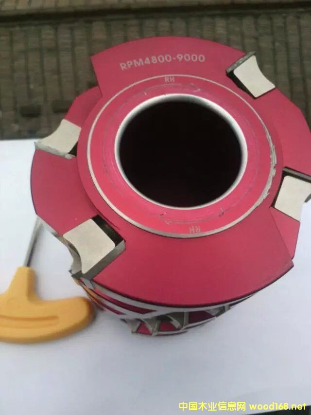 ����ʽľ������Ԕ����B