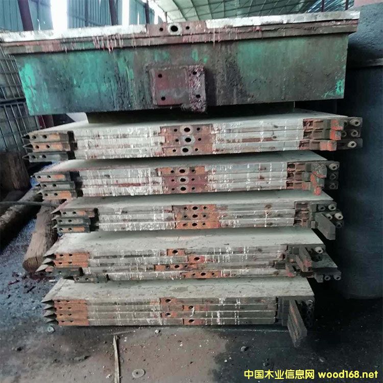 ���ֽ���ľģ��ቺ�C(j��) �˳���3*6��18��500t �ӱ����_(t��i)