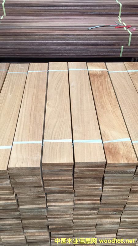 ӡ����ľ�ذ�����