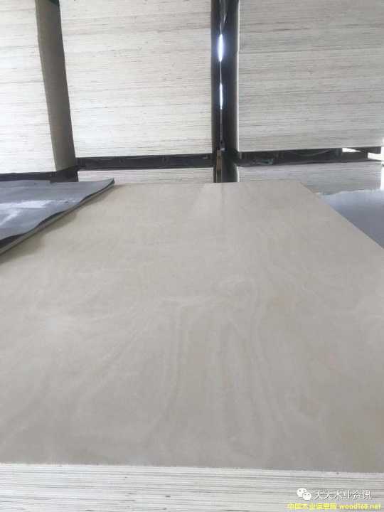  �p�Nԭɫ��ľ��Ƥ��Ԕ����B