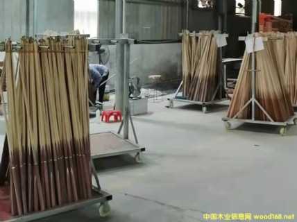 [��] �_��U